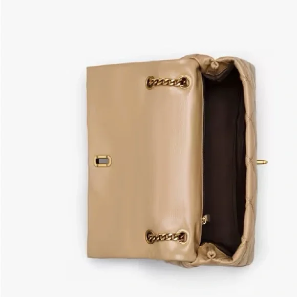 Marc Jacob’s THE QUILTED DUAL CONVERTIBLE SHOULDER - Picture 8 of 14